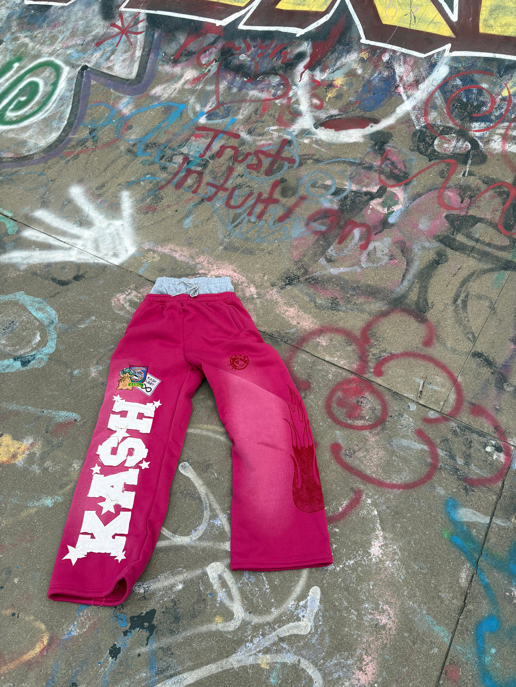 Skye “KASH” Sweatpants (BLACK/PINK)